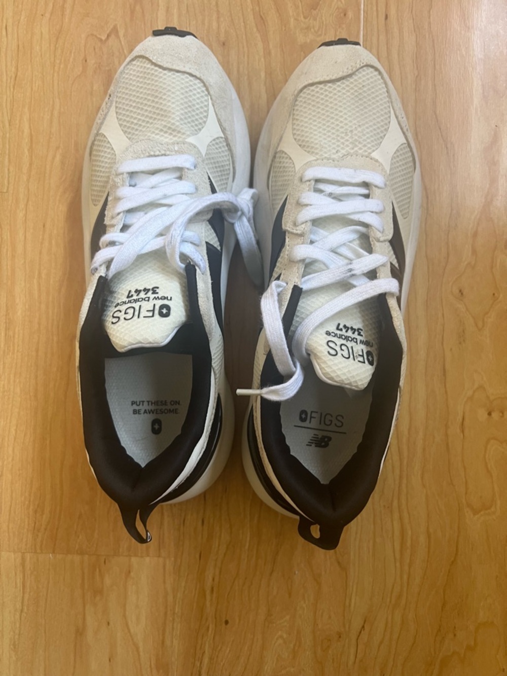 New Balance White and Black FIGS 3447 - Picture 7 of 7